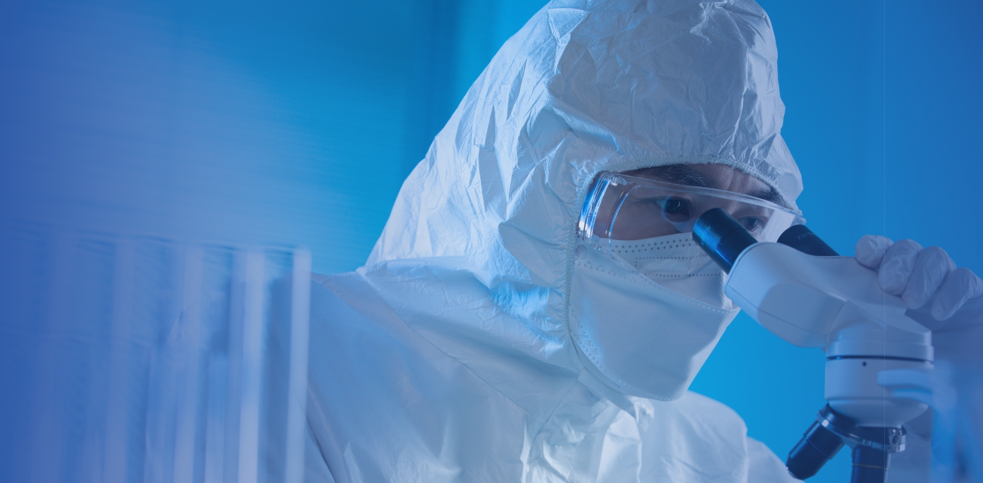 品質優先  專注用戶  追求卓越  持續改善